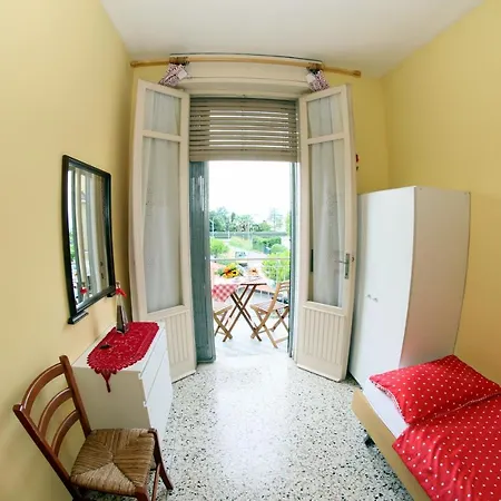 Casa Anna * ديسينسانو ديل غاردا